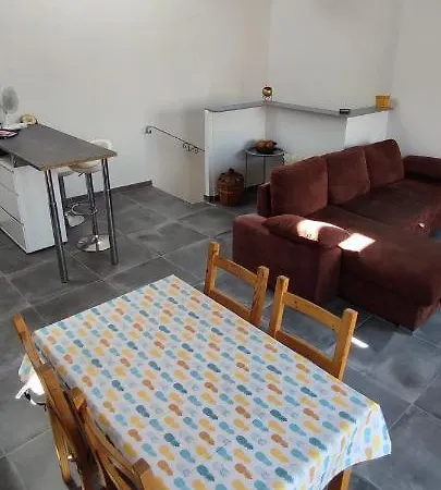 Maison De Village 2 Terrasse Et Garage * Сен-Поль-де-Фенуйе